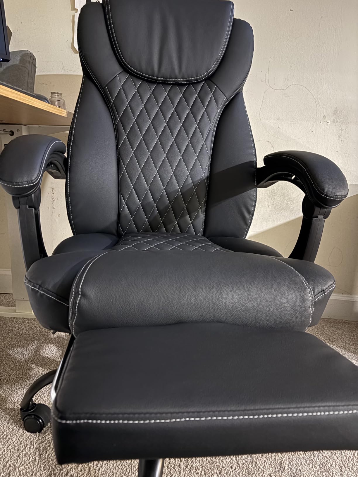 amseatec Big and Tall Office Chair, Reclining Executive Chair with Footrest customer photo 1