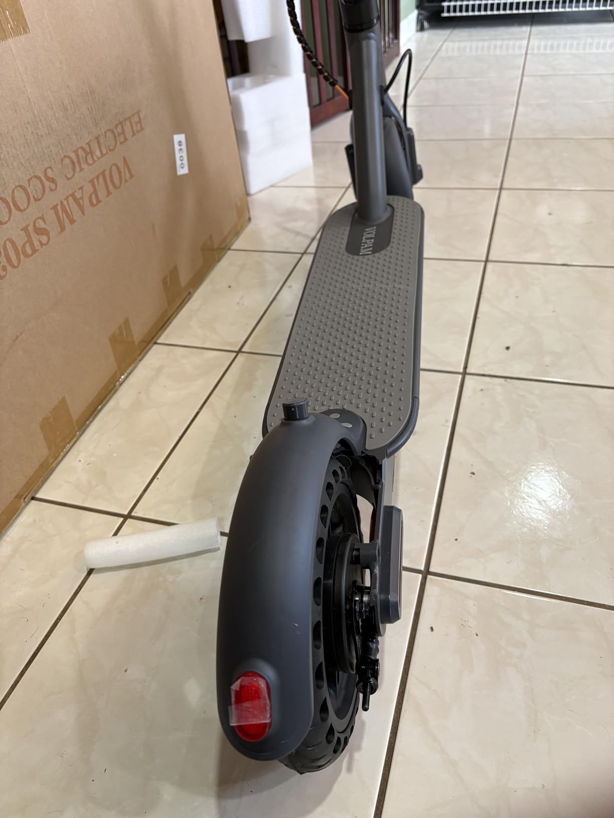 VOLPAM 10 Inches 500W Adult Electric Scooter with Dual Suspensions, Max 25Miles Long Range & 19 MPH Top Speed, Folding E Scooter Choice customer photo 2