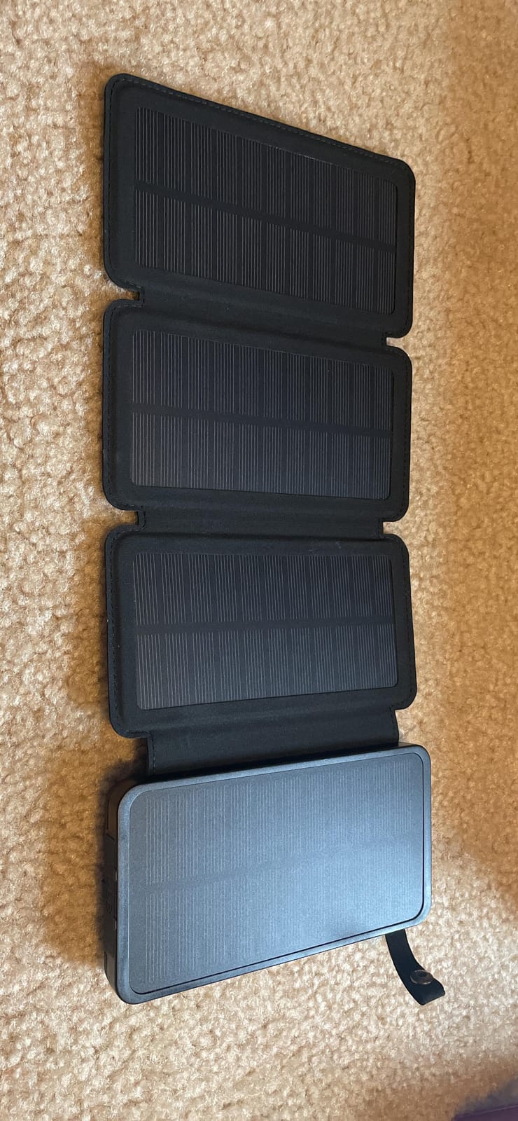 FEELLE Solar Power Bank 50000mAh Magnetic Portable Charger with Hand Crank customer photo 2