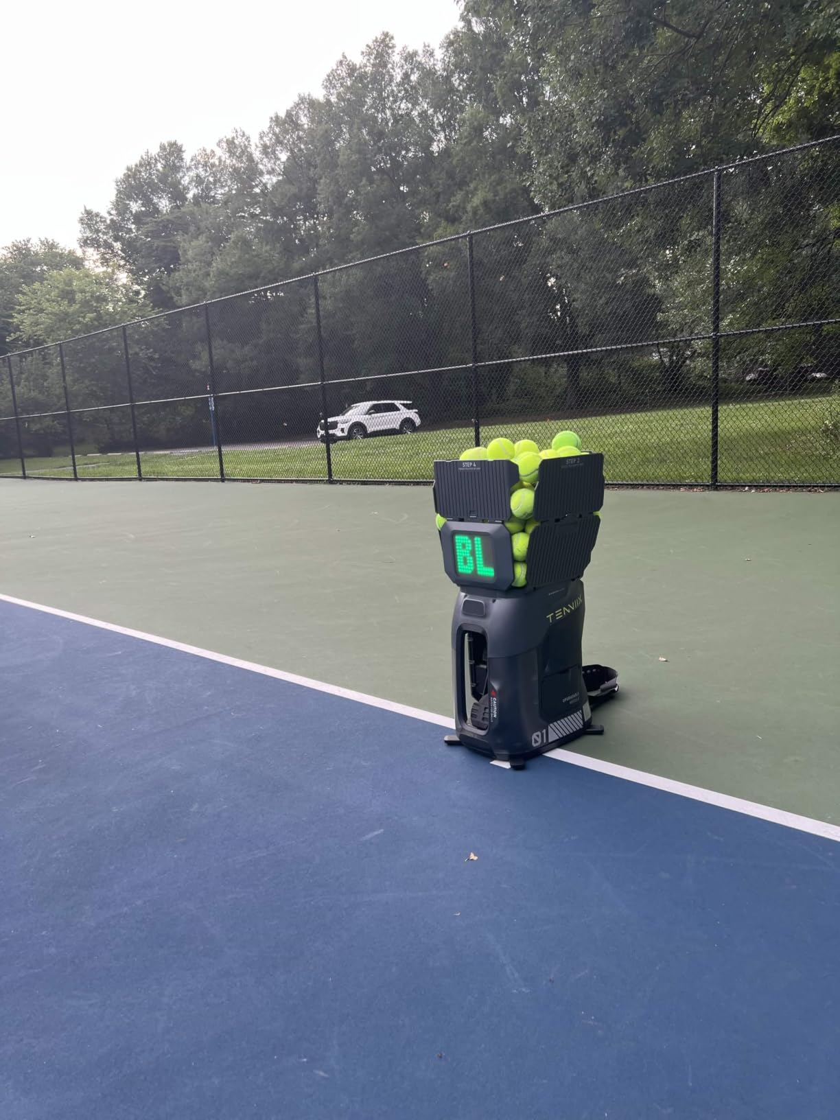 Basic Tennis Ball Machine, 18.7LB Portable Tennis Robot, 4H Runtime & 100+ Ball Capacity, Smart App & Voice Control, Multi-Training Mode, LED Display, 75MPH, Ideal for Beginners & Pro customer photo 2