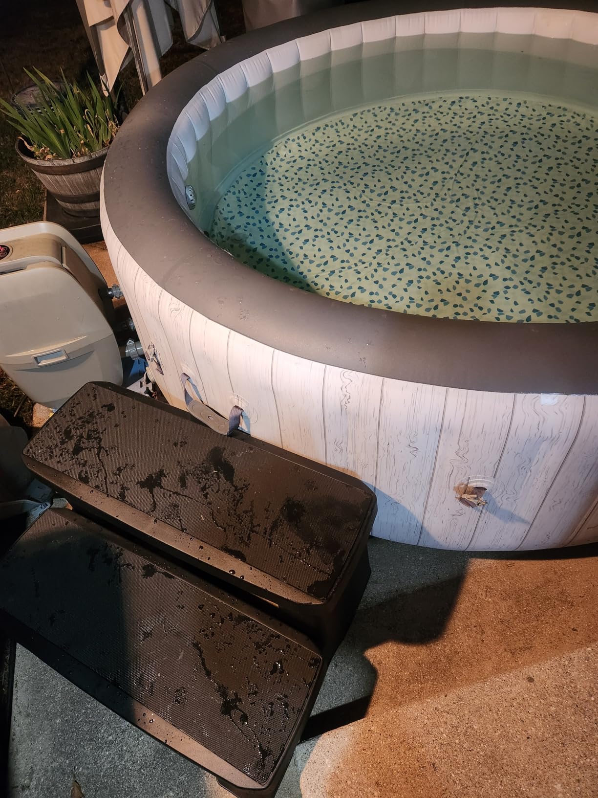 Backyard Expressions Hot Tub Steps, 2-Tier Non-Slip Spa Stairs, Black customer photo 2