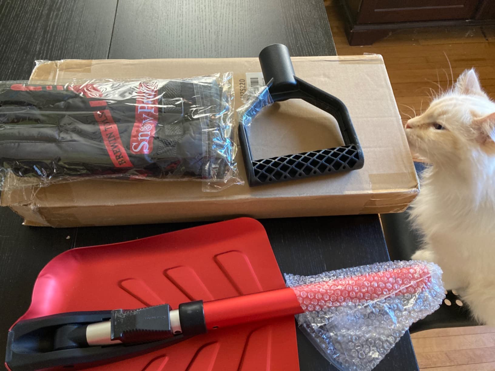 Heavy Duty Snow Shovel, Extra Wide Snow Shovel for Driveway, Sidewalk, Patio, Deck & Doorway Snow Removal, Ergonomic Back Saver Snow Plow with Steel Blade, Non-Slip Grip Handle customer photo 1