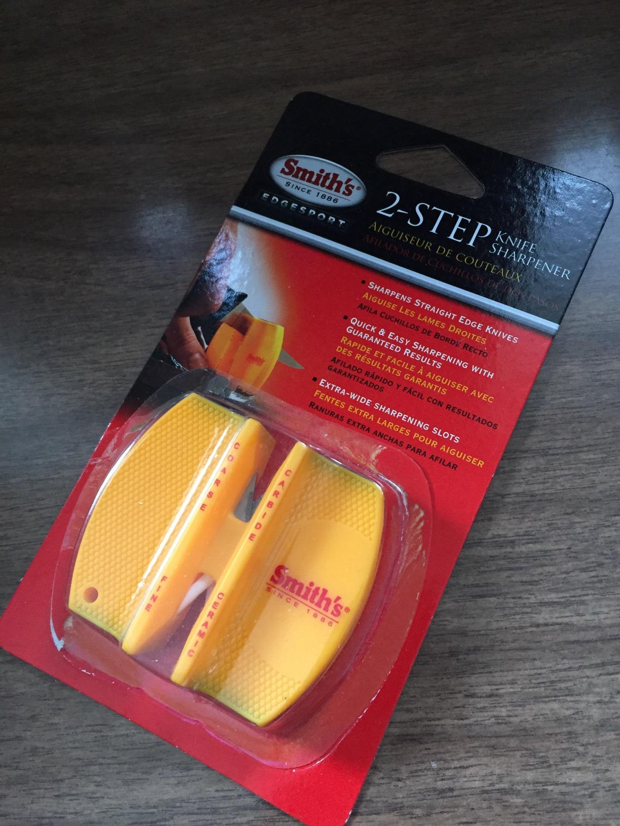 Smith's CCKS 2-Step Knife Sharpener - Yellow - 2-Step Preset Coarse & Fine Slots - Outdoor Handheld Knife Sharpener - Fishing, Hunting, Fillet, Pocket Knives - Compact Plastic Portable Keychain Tool customer photo 1