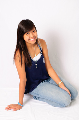 White Photo Backdrop for Photoshoot, 10x20ft, 100% Organic Cotton Muslin customer photo 1