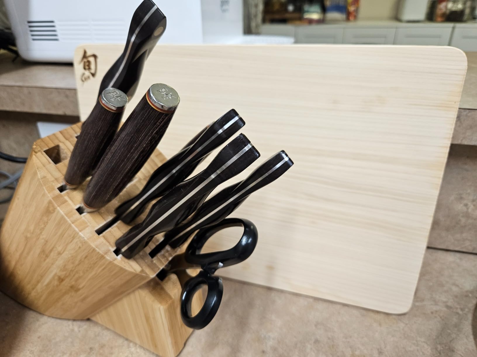 Shun Cutlery Medium Hinoki Cutting Board customer photo 1