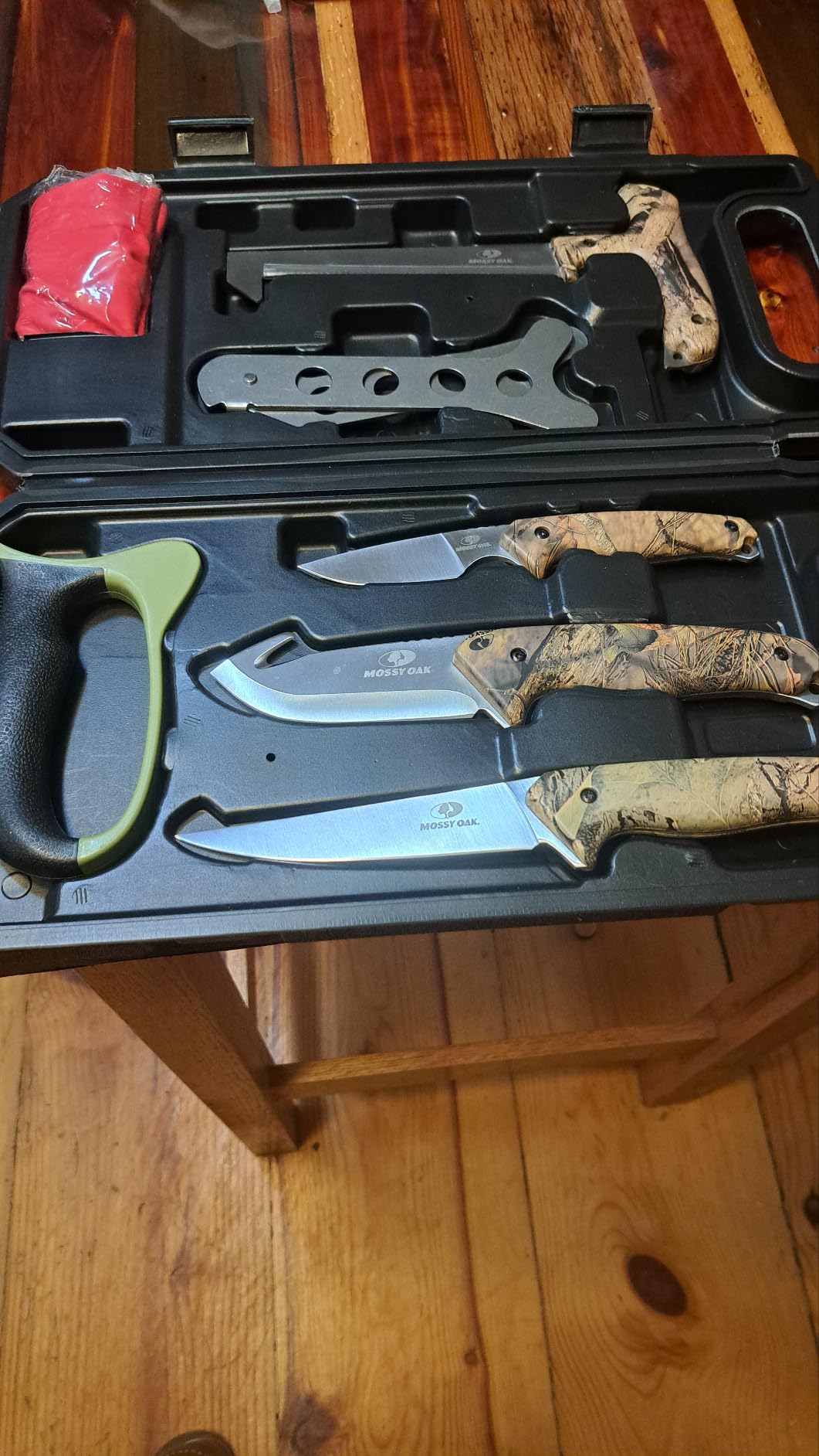 Mossy Oak Field Dressing Kit Hunting Deer Knife Set (8-Piece) customer photo 2