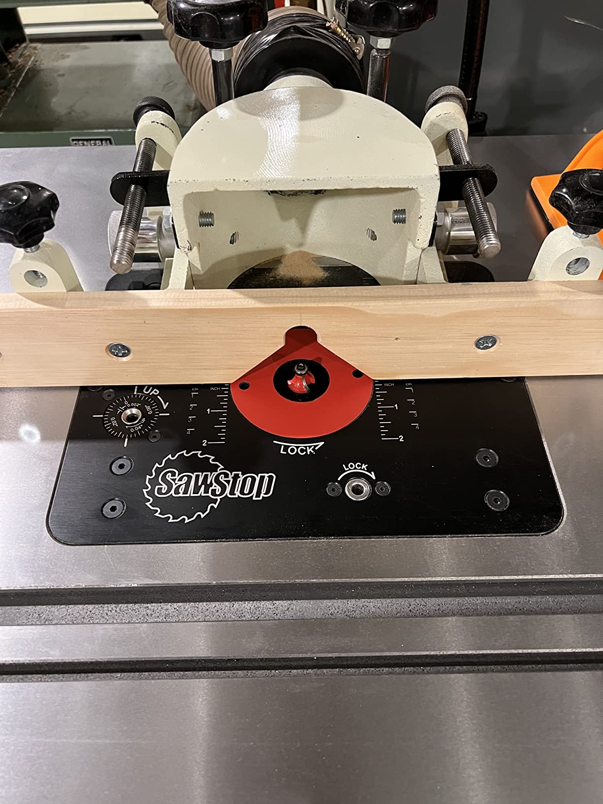 SawStop RT-LFT Four-Post Router Lift with Lock customer photo 1