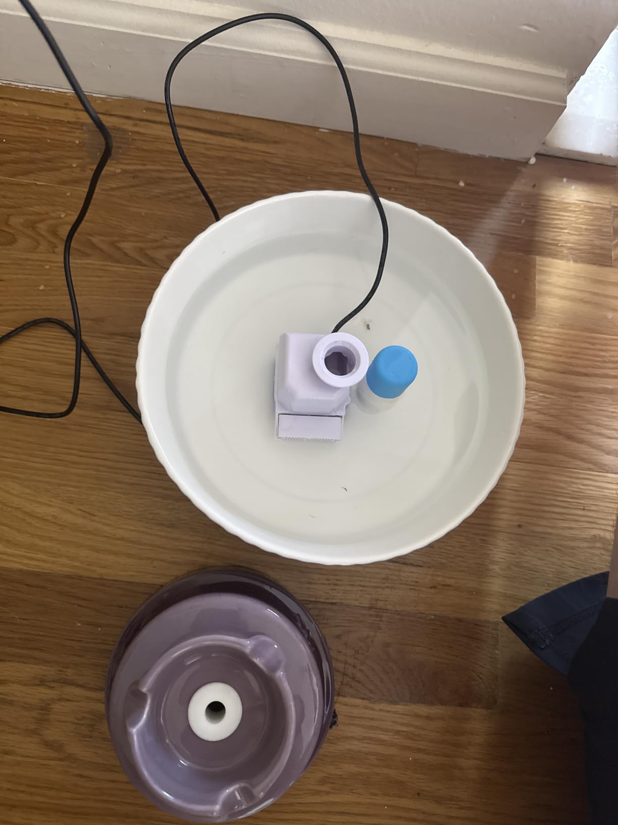 Ceramic Cat Water Fountain, Pet Ceramic Water Fountain Dispenser, 2.1 L Drinking Fountains Bowl for Cats and Dogs with Replacement Filters and Foam(White) customer photo 1