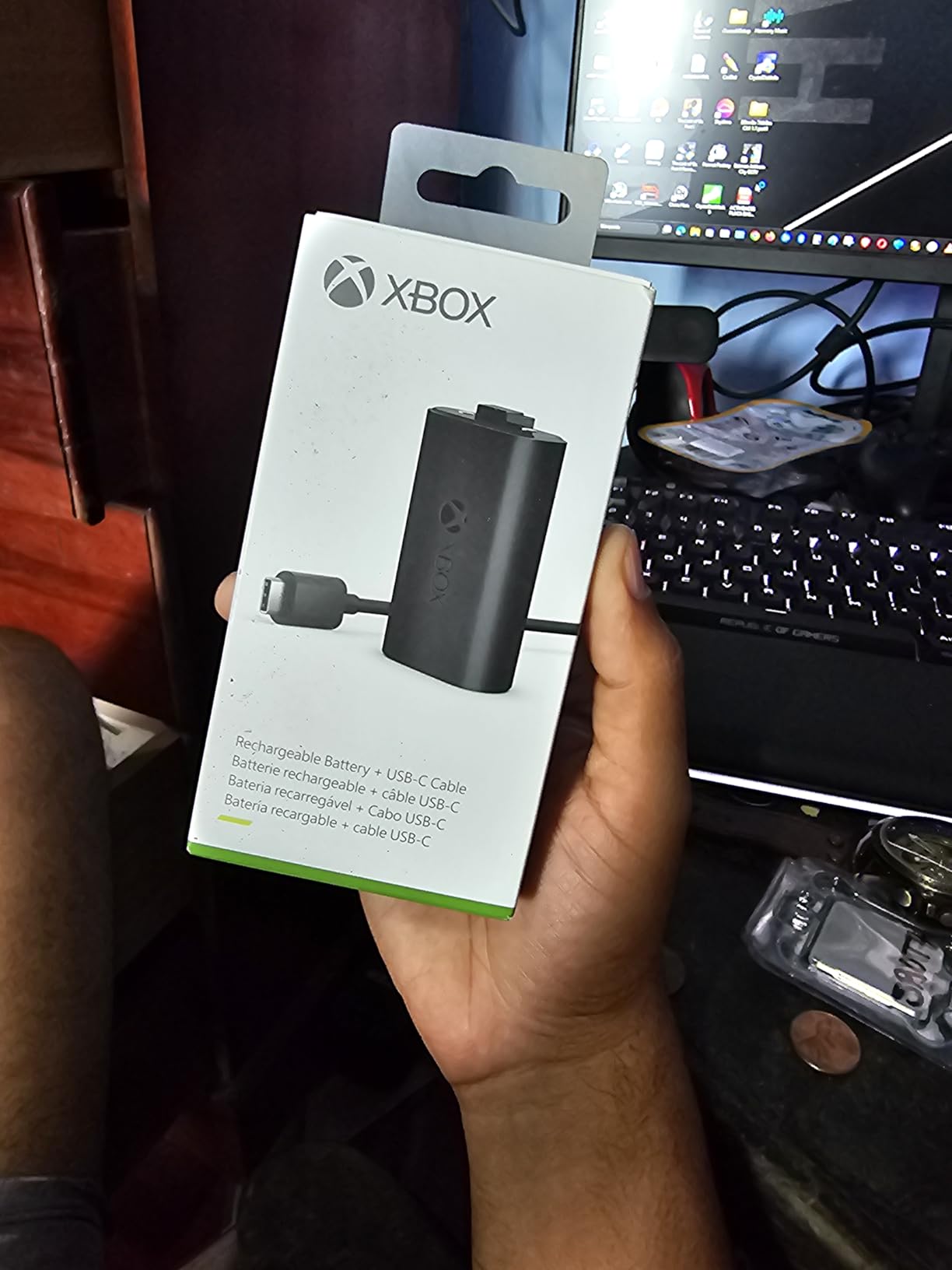 Xbox Rechargeable Battery + USB-C® Cable customer photo 1