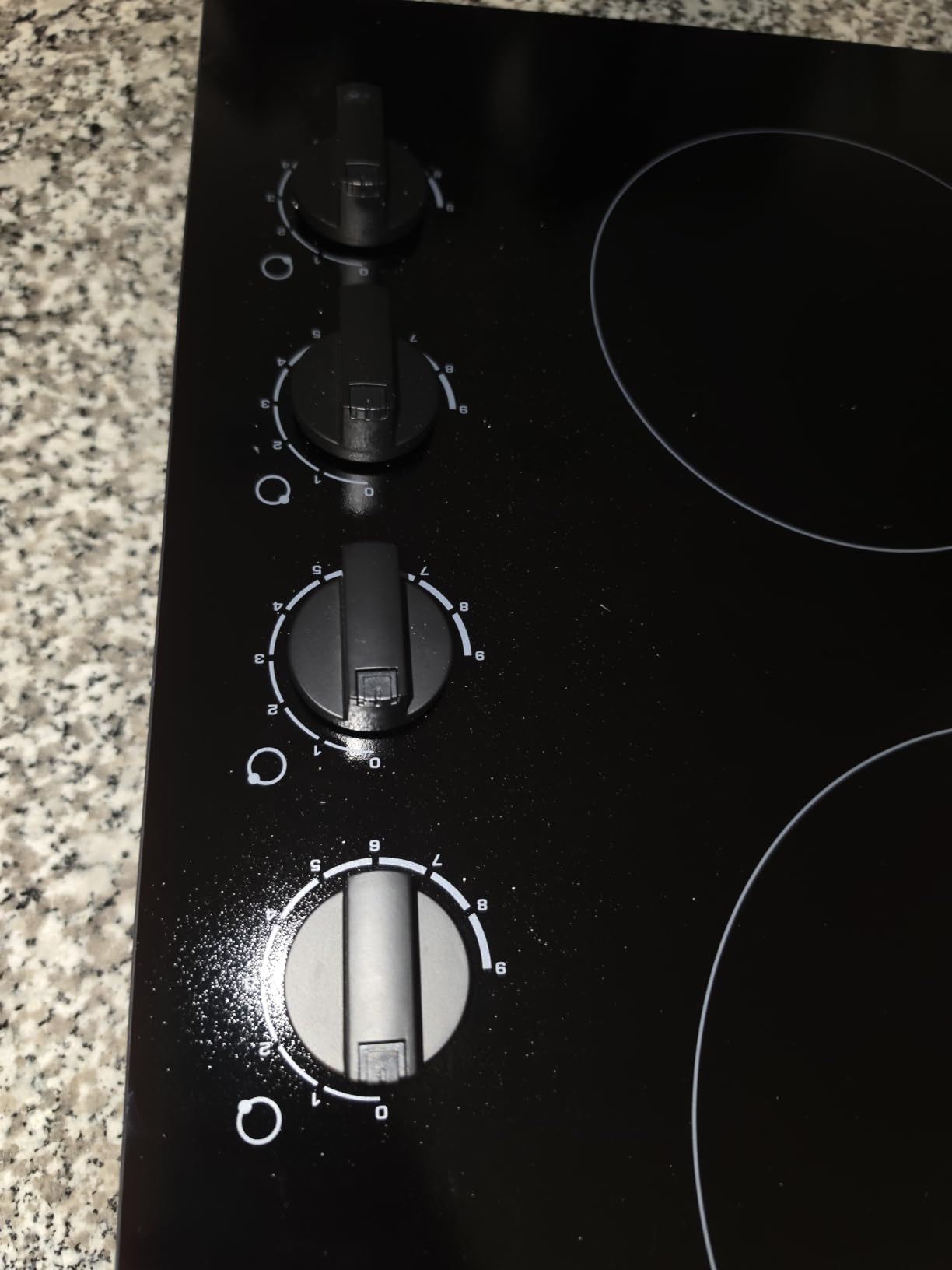 Karinear 4 Burner Electric Cooktop 24 Inch, Built-in Stove Top,Knob Control customer photo 2