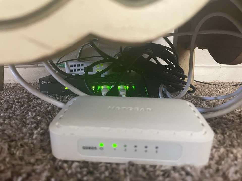 TP-Link ER7206, Multi-WAN Professional Wired Gigabit VPN Router customer photo 2