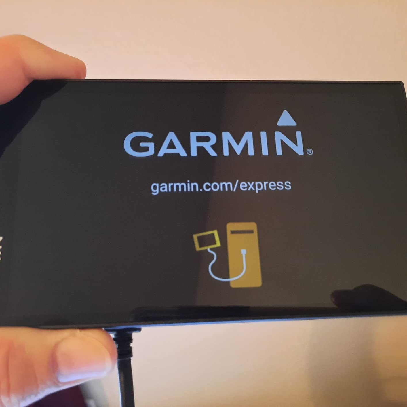 Garmin DriveSmart 66, 6-inch Car GPS Navigator with Bright, Crisp High-Resolution Maps and Garmin Voice Assist customer photo 2