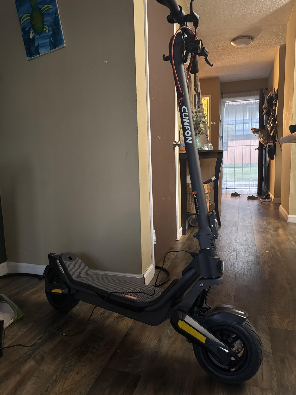 Cunfon Electric Scooter- Electric Scooter for Adults,1000/1600W Peak,up to 25-31MPH,25-50Miles Range,220-330lb Load,Foldable E-Scooter for Adult Teens with Damping Adjustable Suspensions,Turn Signals customer photo 1