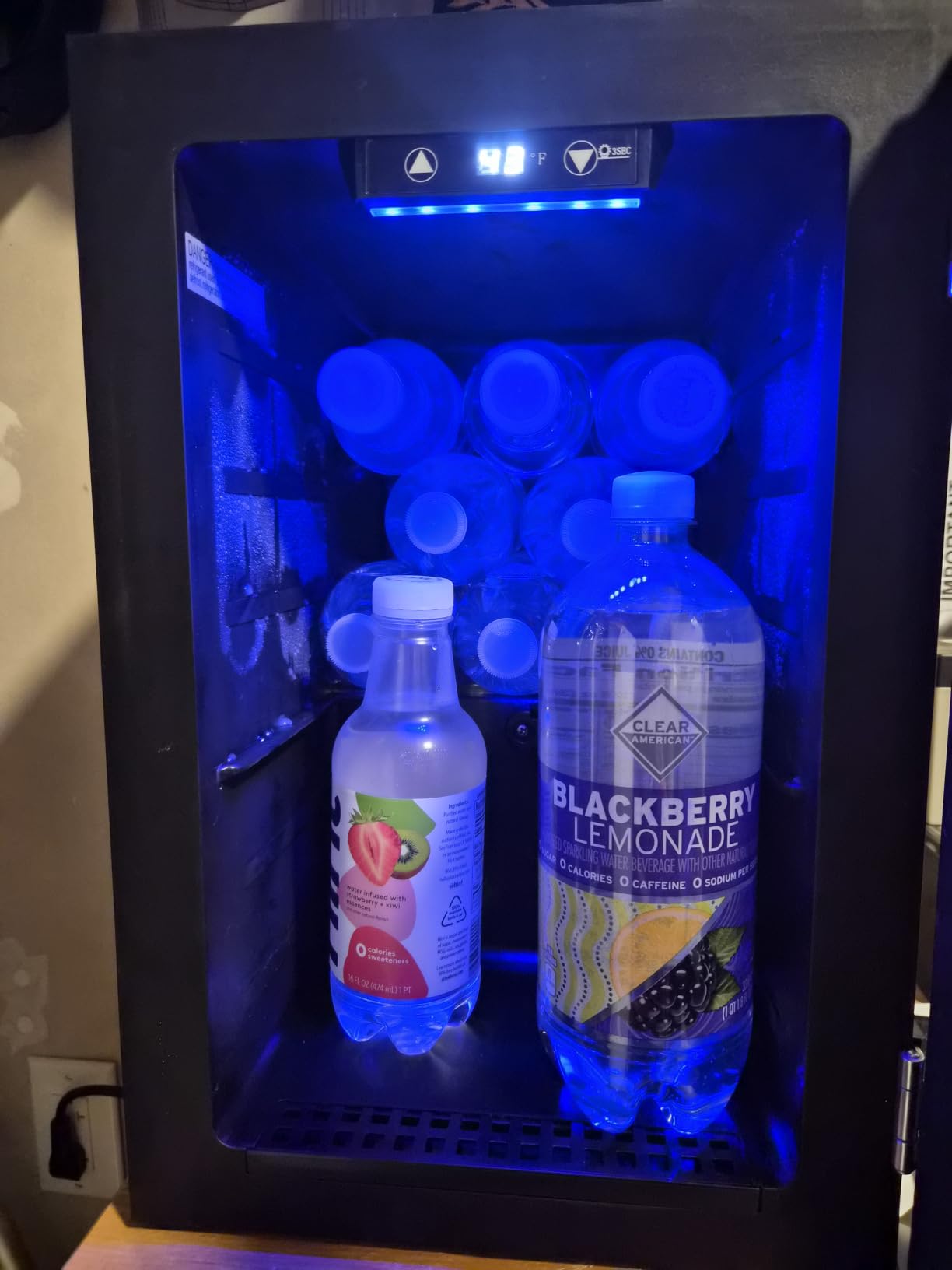 Feelfunn 50 Can Beverage Refrigerator, 1.3CuFt Mini Fridge with Glass Door customer photo 1