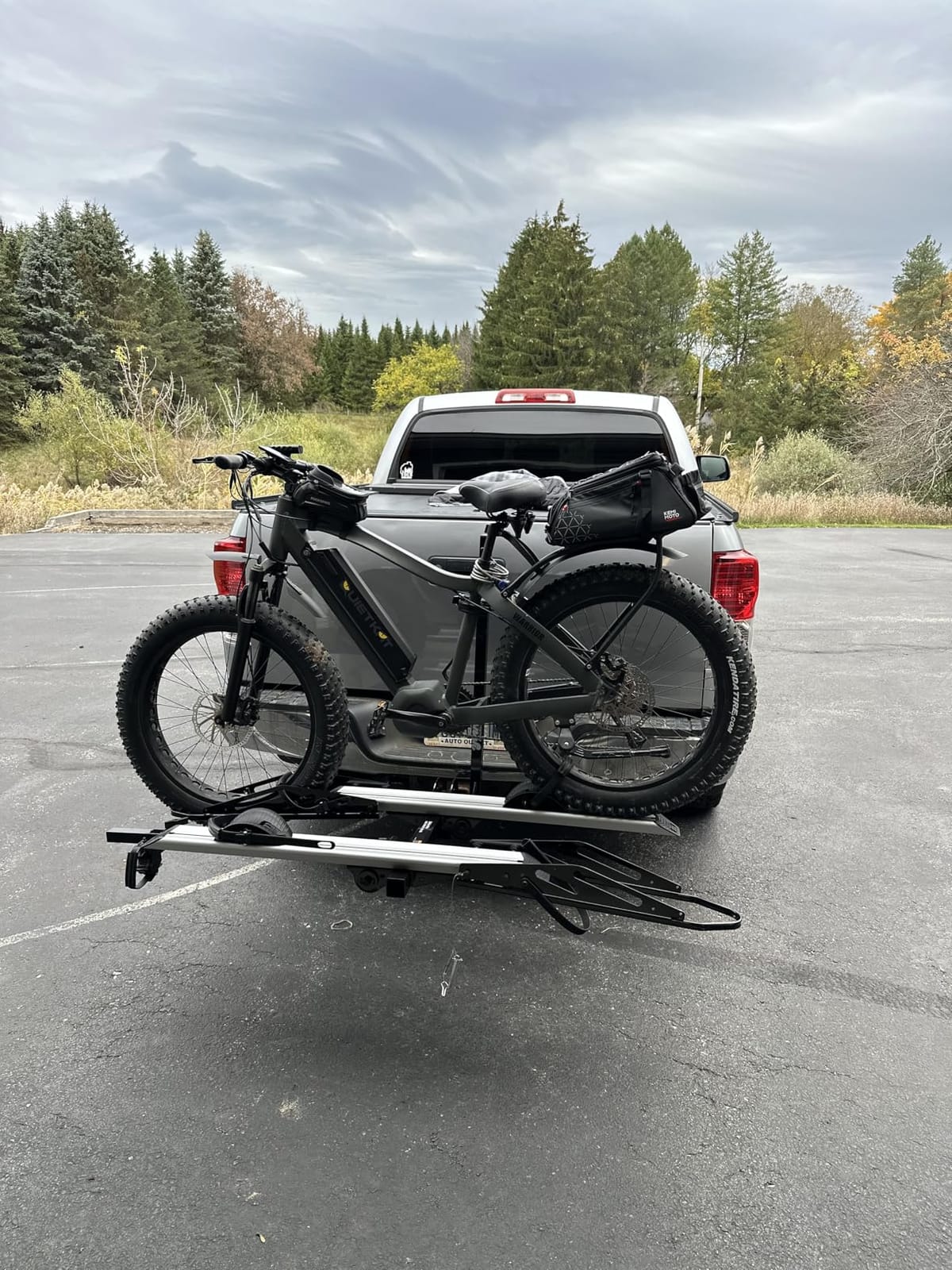 Young Hitch Mount Bike Rack with Ramp, 200 lbs. Capacity for 2 E-Bikes, Fat Tire and Standard, fits Cars, SUVs, RVs, Trailers with 2 Inch Receiver customer photo 1