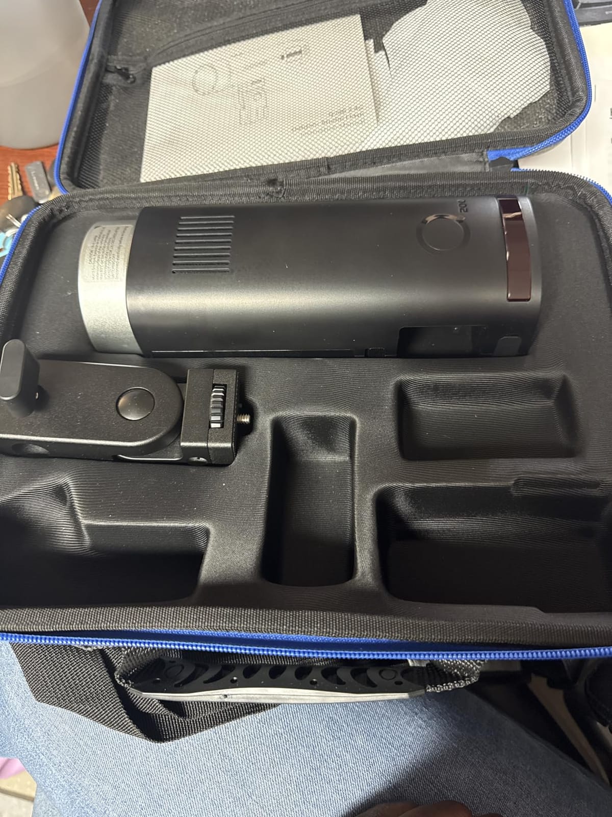NEEWER Q200 200Ws 2.4G TTL Outdoor Studio Flash Strobe App Control, Compatible with Godox, 1/8000 HSS 3200mAh Battery Photography Monolight 10W Modeling Lamp/750 Full Power Flash/0.01~1.5s Recycle customer photo 1