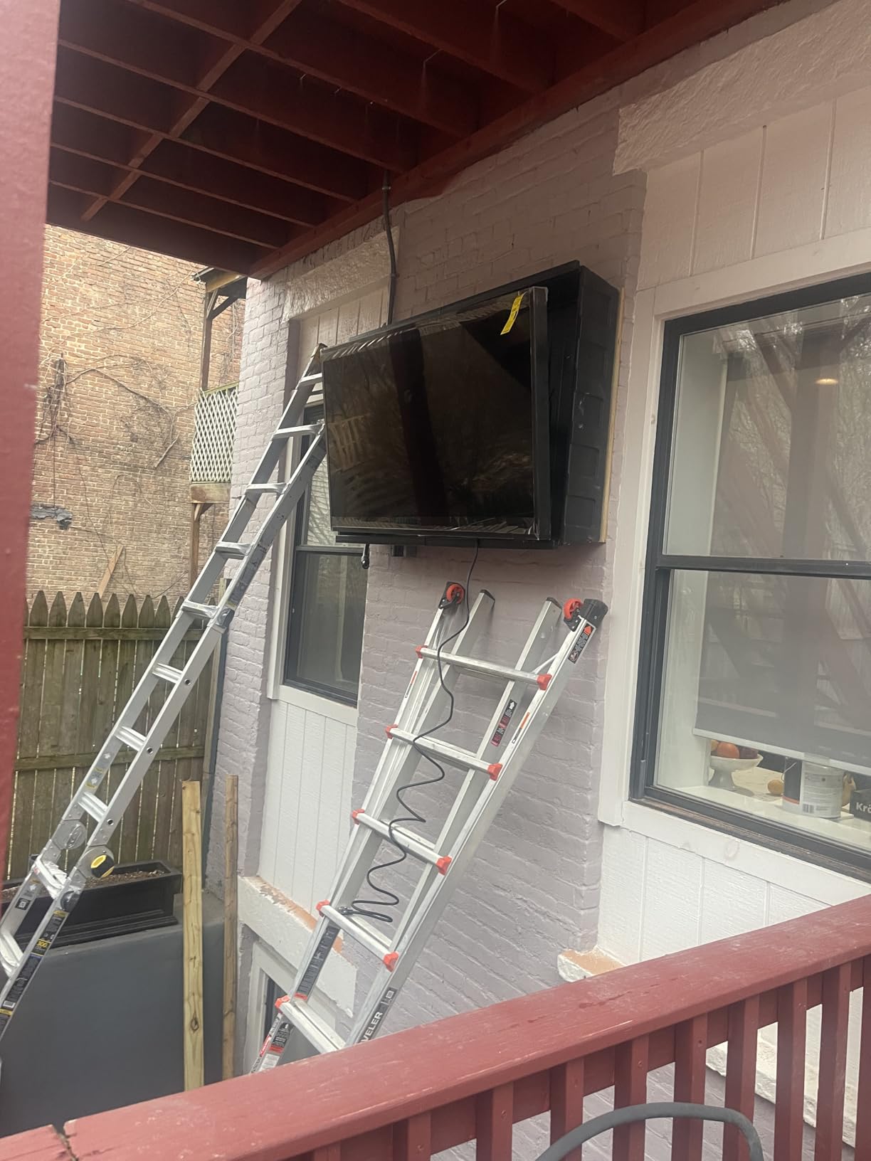 Samsung 75-Inch Class Neo QLED 4K The Terrace Partial Sun, Quantum HDR+, Dolby Atmos, Wide Viewing Angle, Weather Resistant, Anti-Glare Outdoor Smart TV w/Alexa Built-in, (QN75LST7DAFXZA, 2024 Model) customer photo 1