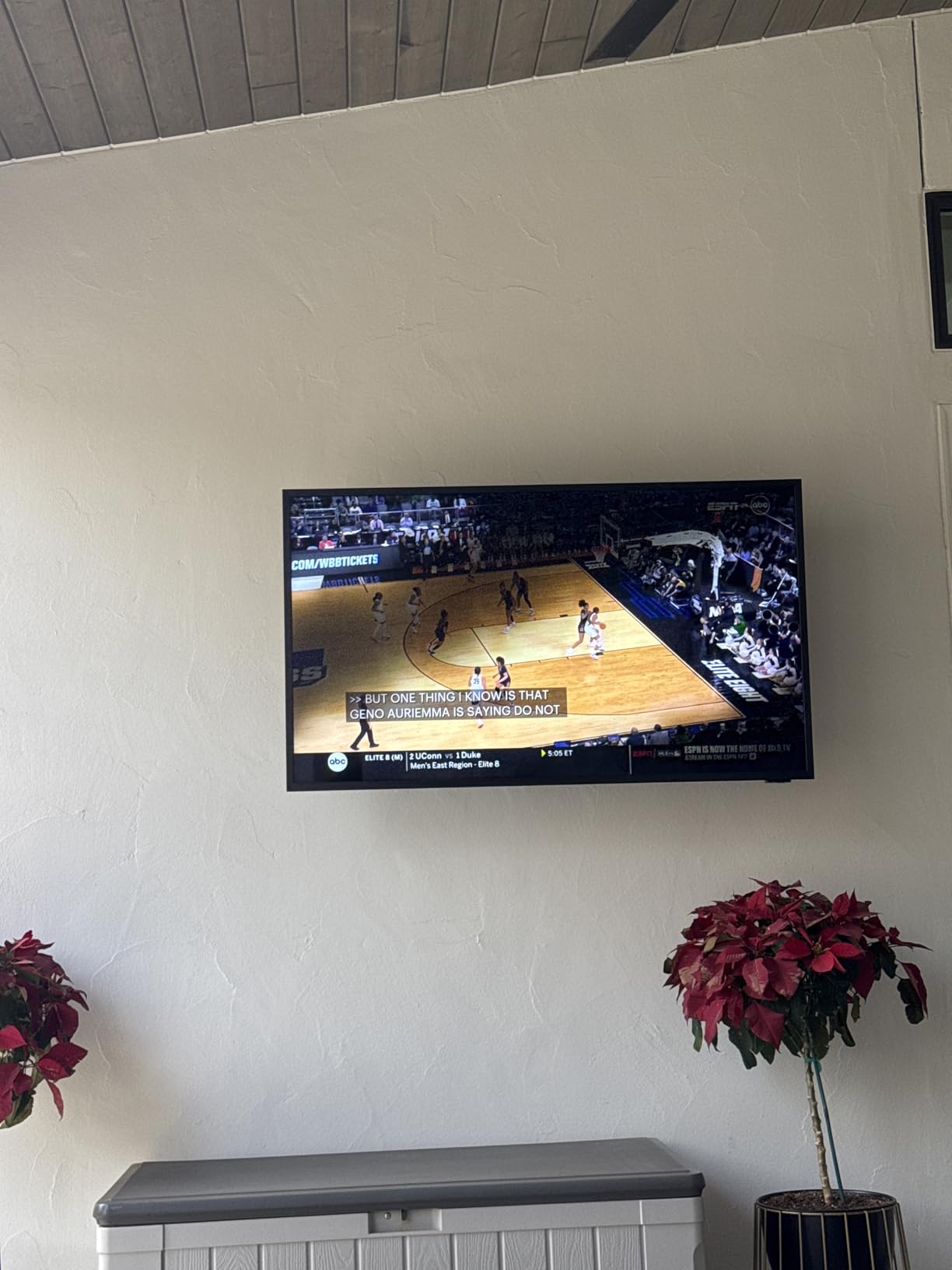Samsung 75-Inch Class Neo QLED 4K The Terrace Partial Sun, Quantum HDR+, Dolby Atmos, Wide Viewing Angle, Weather Resistant, Anti-Glare Outdoor Smart TV w/Alexa Built-in, (QN75LST7DAFXZA, 2024 Model) customer photo 2