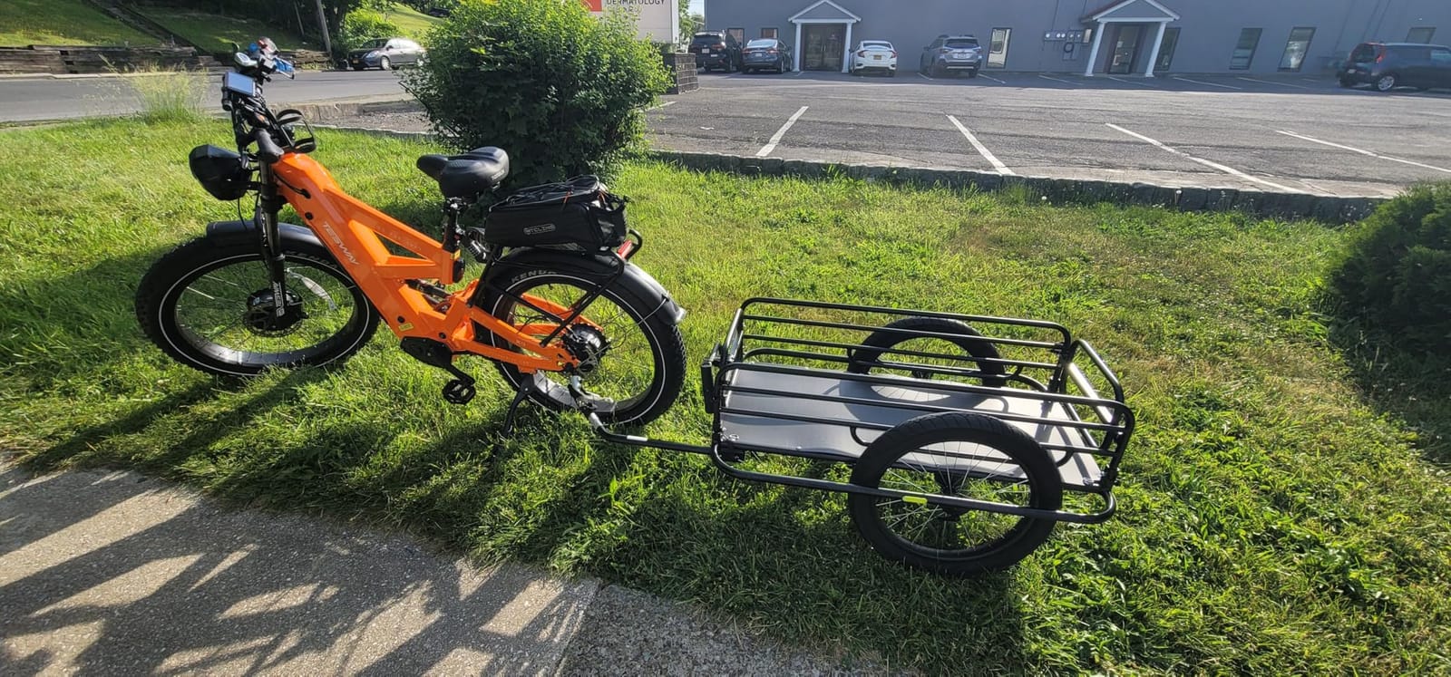 VEVOR Bike Cargo Trailer, 70/275 lbs Load Capacity with Universal Hitch customer photo 1