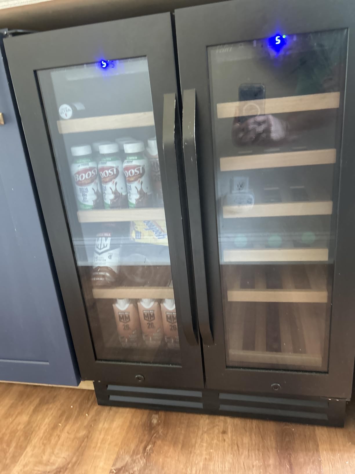 Velivi Mini Fridge 3.2 Cu.Ft Small Beverage Refrigerator 126 Can Lockable Drink Cooler with Glass Door, Safety Lock, for Beer Soda Black customer photo 1
