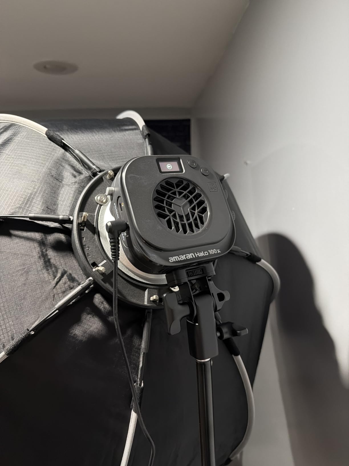 Amaran Halo 100X Led Video Light 100W Bi-Color 2700k-6500k,Bowens Mount customer photo 1