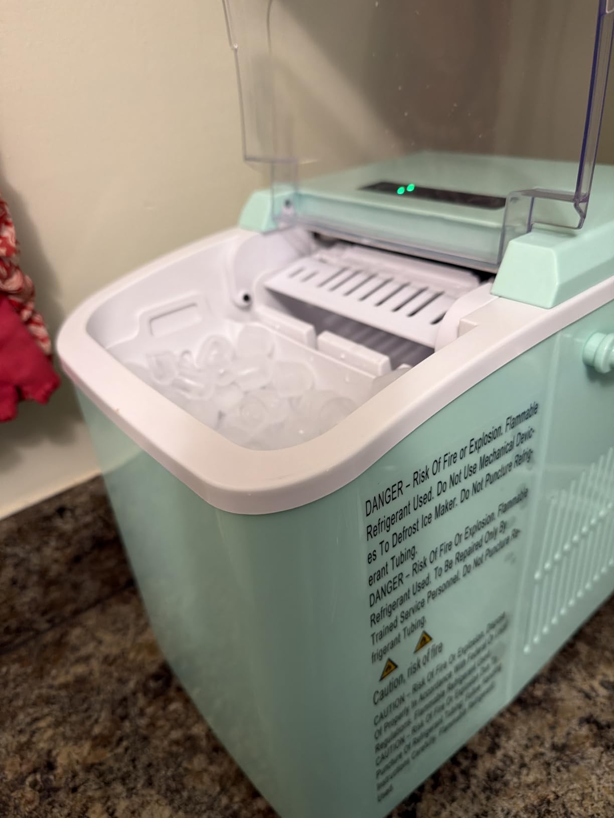 DUMOS Countertop Ice Maker with Handle, 26lbs/24H, Makes 9 Bullet Cubes in 6 Mins, Auto-Cleaning, Portable Ice Machine for Home Kitchen RV Camping, Green customer photo 1